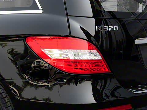 2014�� R 320 4MATIC ������