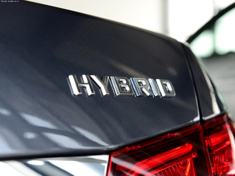 2014 E 400 L Hybrid