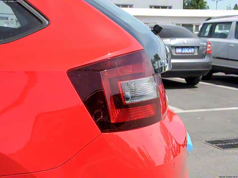 2014�� 1.6L �ֶ�������