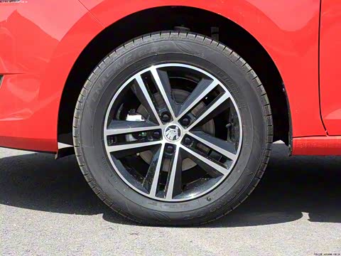 2014�� 1.6L �ֶ�������