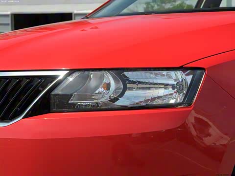 2014�� 1.6L �ֶ�������