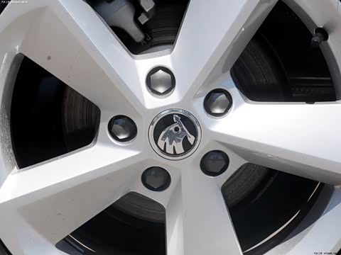 2015�� 1.6L �ֶ��ݿ���