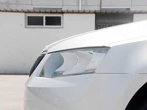 2015�� 1.6L �ֶ��ݿ���