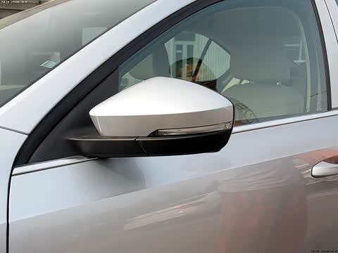 2015�� 1.6L �ֶ��ݿ���