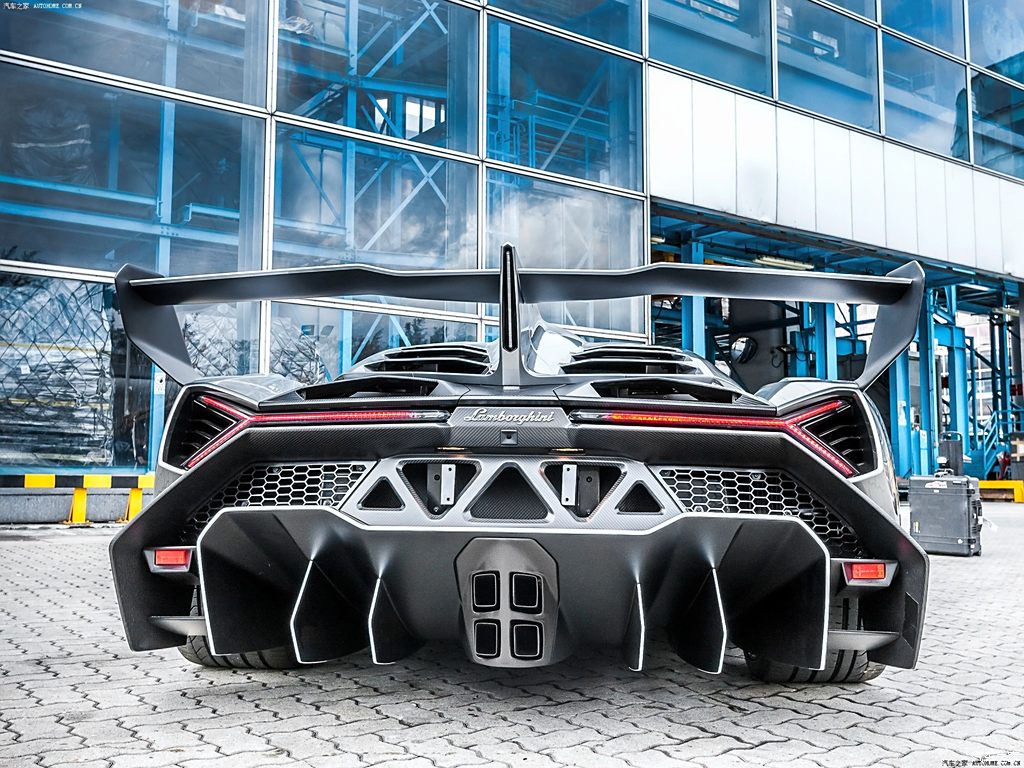 veneno 2013款 lp750-4 2481114圖片_蘭博基尼_汽車圖庫_汽車之家