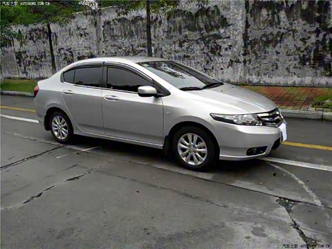 2012�� 1.5L �ֶ����ʰ�