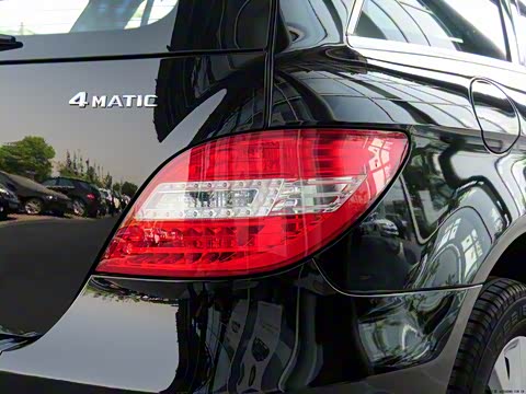 2014�� R 320 4MATIC ������