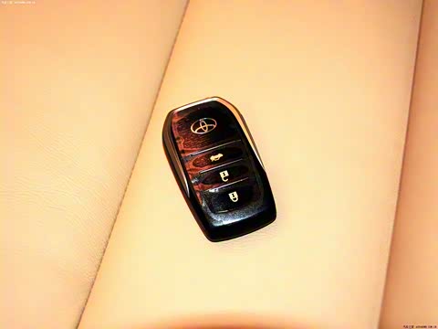 2014�� 1.6L CVT GLX-i