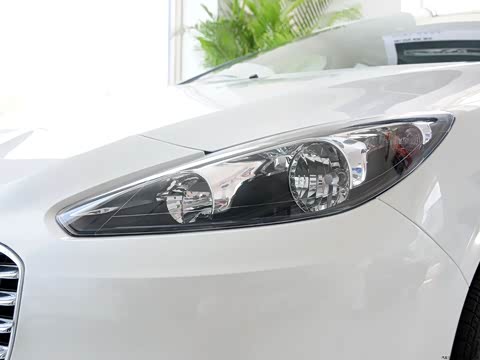 2014�� ������ ���� 1.6L �ֶ�������