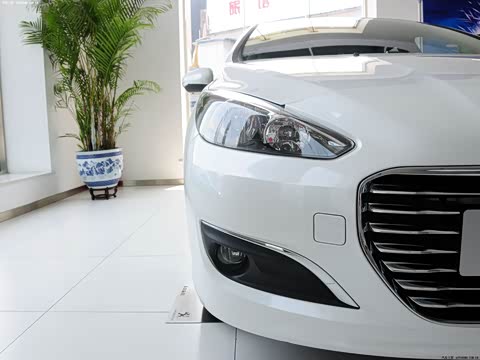 2014�� ������ ���� 1.6L �ֶ�������