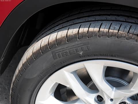 2014�� sDrive18i ������