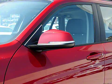 2014�� sDrive18i ������