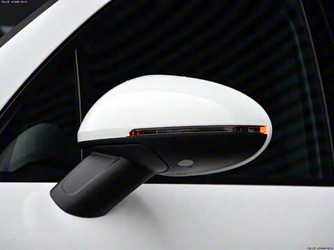 2014�� Macan 2.0T