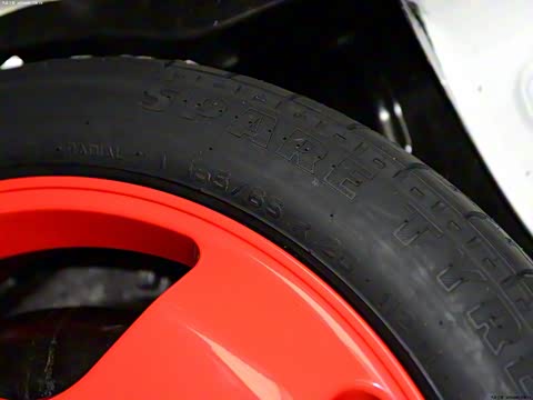 2014�� 4.0T V8 ��׼��