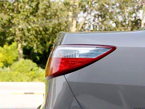 2013�� ���� 1.6L �ֶ���Ӣ��