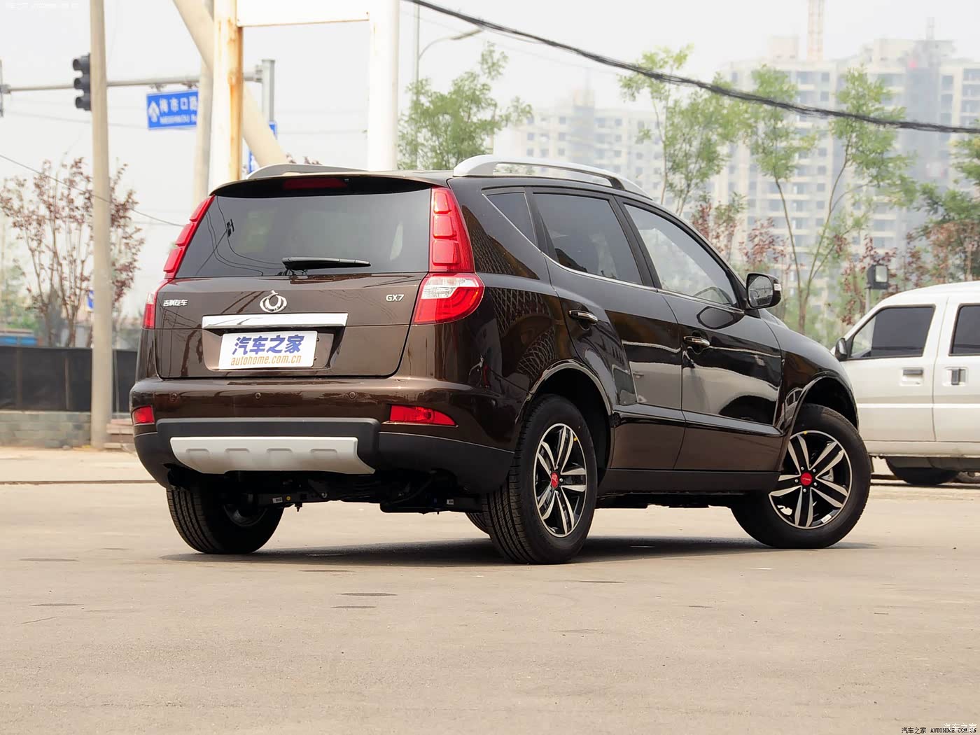 0l 自动尊贵型 国v 2569445图片_吉利汽车_汽车图库_汽车之家