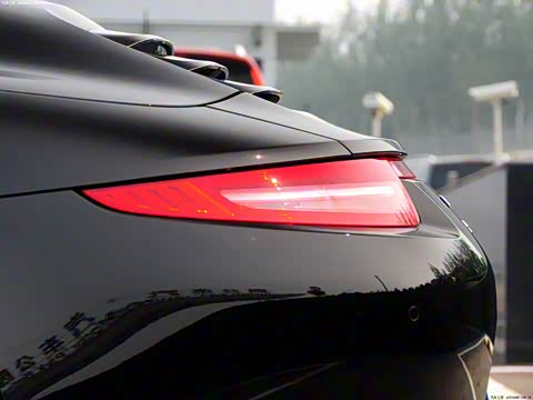 2013�� Carrera 4 Cabriolet 3.4L