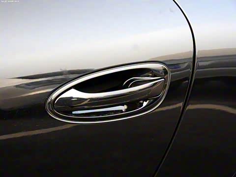 2013�� Carrera 4 Cabriolet 3.4L