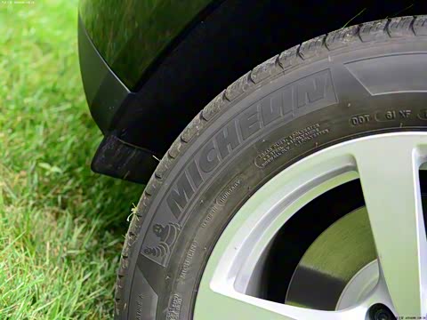 2014�� Macan 2.0T