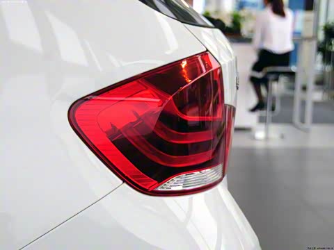 2014�� sDrive20i �˶������װ