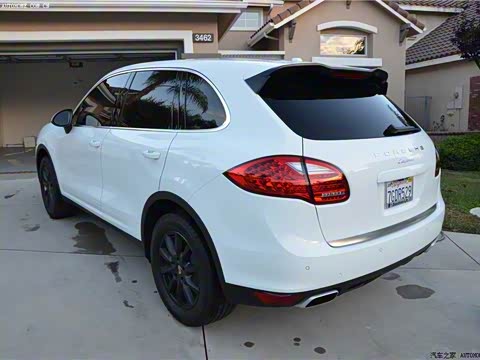 2014�� Cayenne Platinum Edition 3.0T