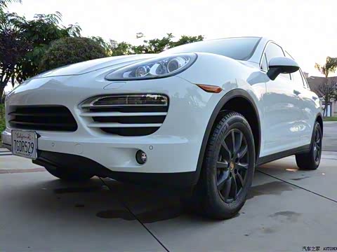2014�� Cayenne Platinum Edition 3.0T