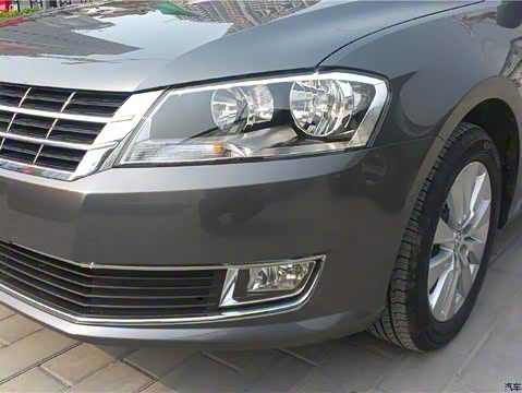 2013�� �Ŀ�� 1.6L �Զ����ʰ�