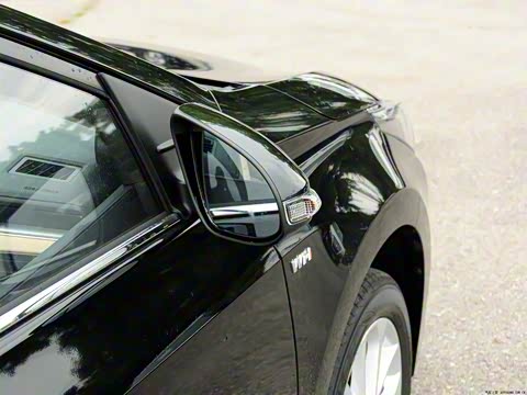 2014�� 1.6L �ֶ�GL-i��Ƥ��