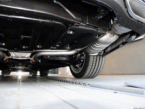 2015�� E 320 L �˶���