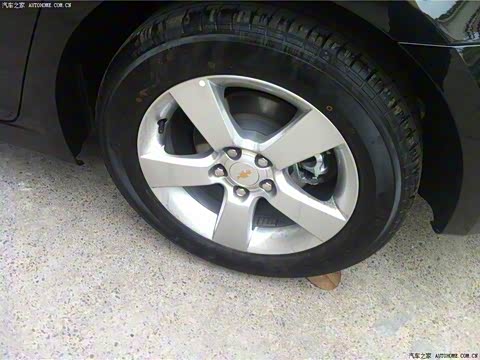 2013�� 1.6L SE MT