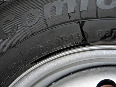 2013�� ���� 1.4L �ֶ������