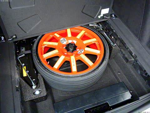 2014�� Macan Turbo 3.6T