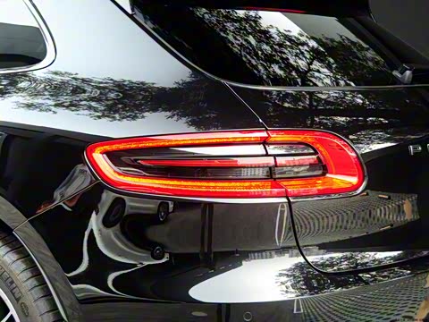 2014�� Macan Turbo 3.6T