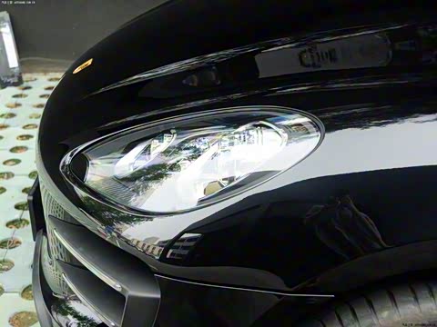 2014�� Macan Turbo 3.6T