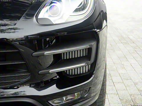 2014�� Macan Turbo 3.6T