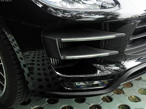 2014�� Macan Turbo 3.6T