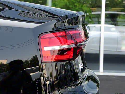 2014�� A8L 45 TFSI quattro������