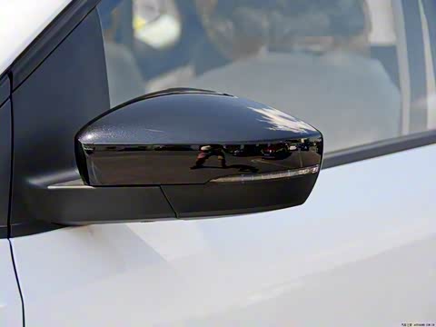 2014�� 1.6L �Զ�30��������