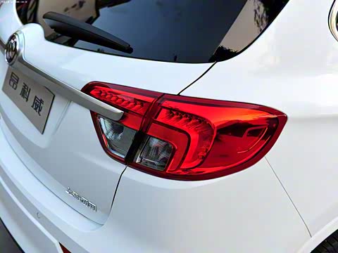 2014�� 28T ����ȫ���˶��콢��