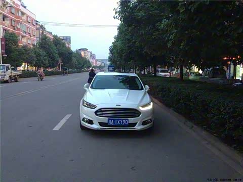 2013�� 2.0L GTDi200������