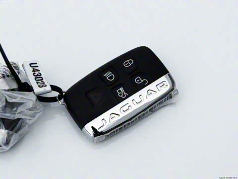 2015�� XF 2.0T Sportbrake ������