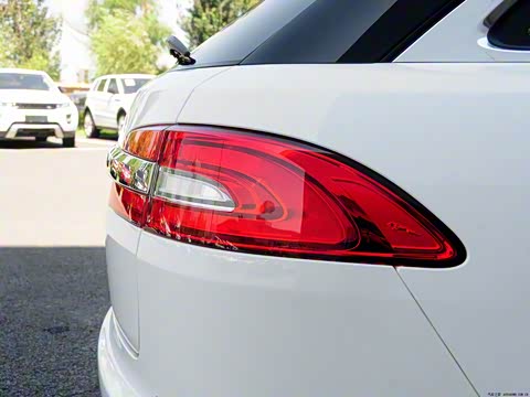 2015�� XF 2.0T Sportbrake ������