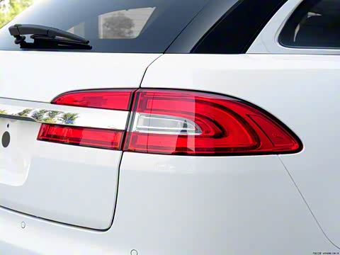 2015�� XF 2.0T Sportbrake ������