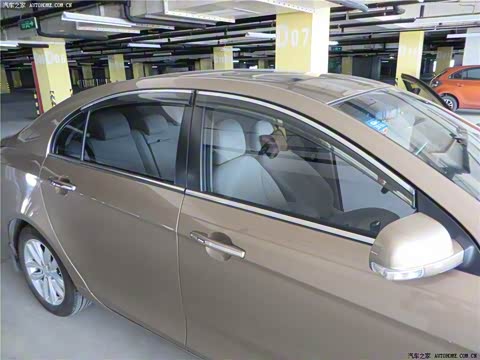 2013�� ���� 1.8L �ֶ������