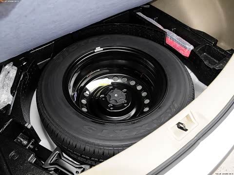 2015�� 2.0XL ��� CVT 2WD