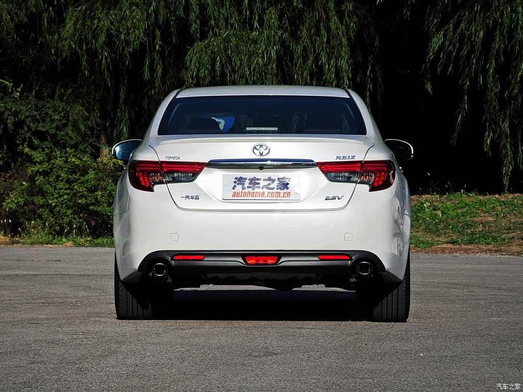 一汽丰田 锐志 2013款 2.5v 尊锐版