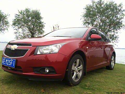 2013�� 1.6L SE MT