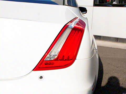 2015�� XJL 2.0T �������������