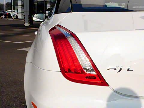 2015�� XJL 2.0T �������������