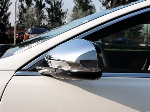 2015�� XJL 2.0T �������������